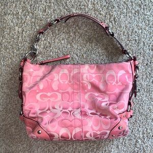 Coach Signature Purse in PinK